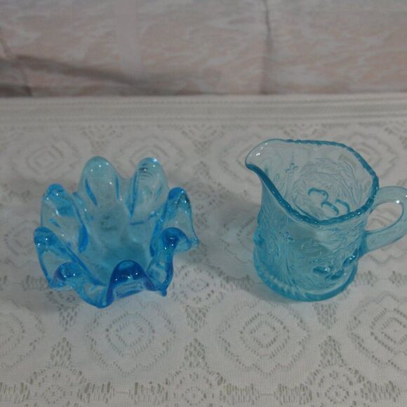 Art Glass Duo Vintage Light Blue Swung Bowl & Pressed Glass Cherry Pitcher MCM - Picture 2 of 4
